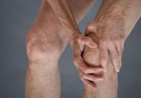 Self -complete knee